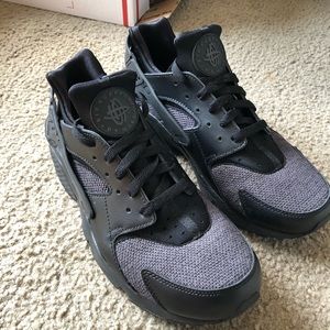 Nike air huarache size 11 men